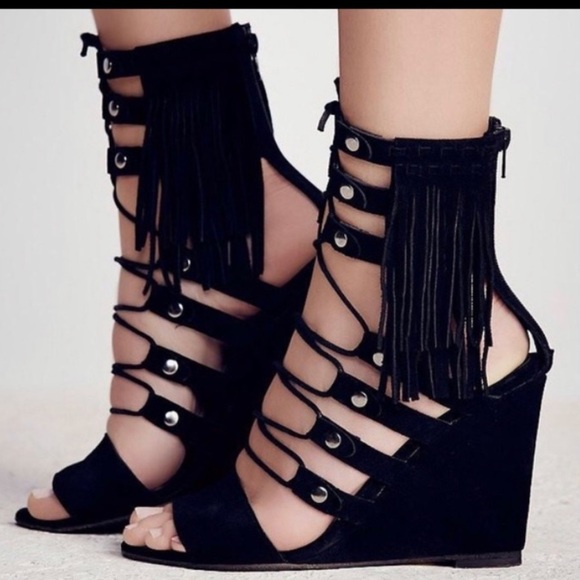 Solstice Fringe Wedges - Picture 1 of 7